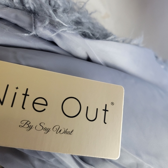 Nite Out Fuzzy fury costume Womens cropped vest sz m nwt - Picture 7 of 9